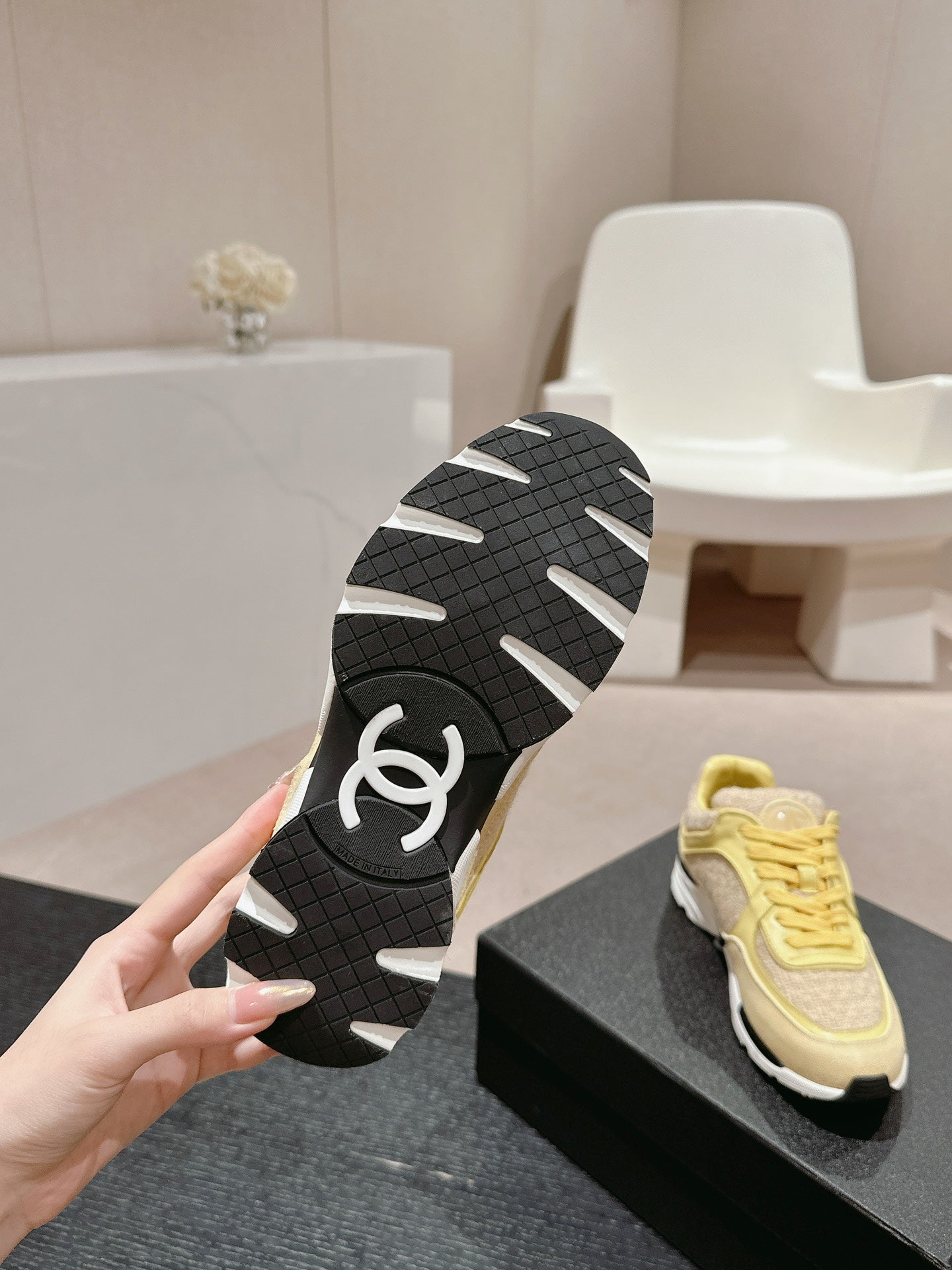 Sneakers