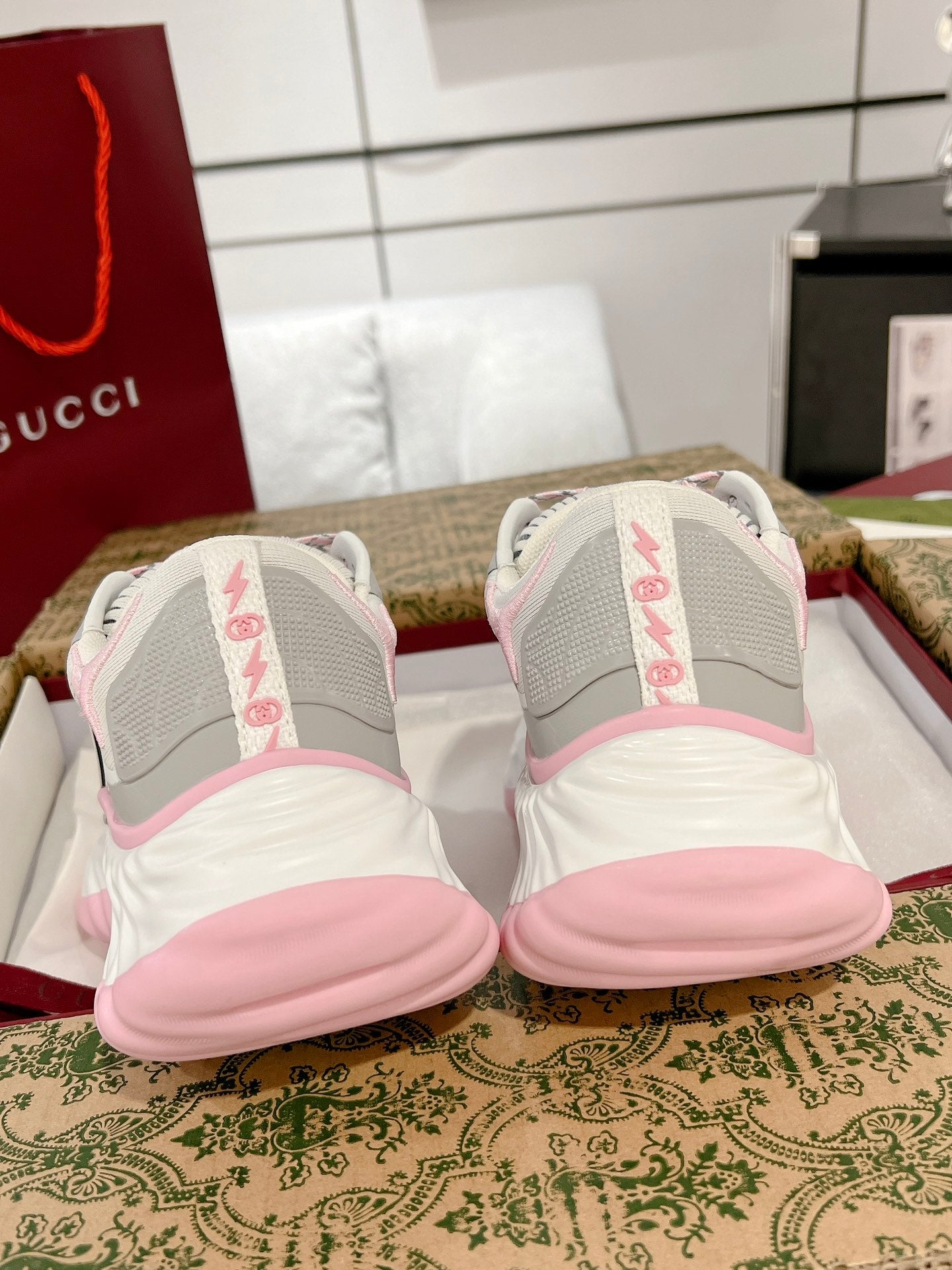 Sneakers