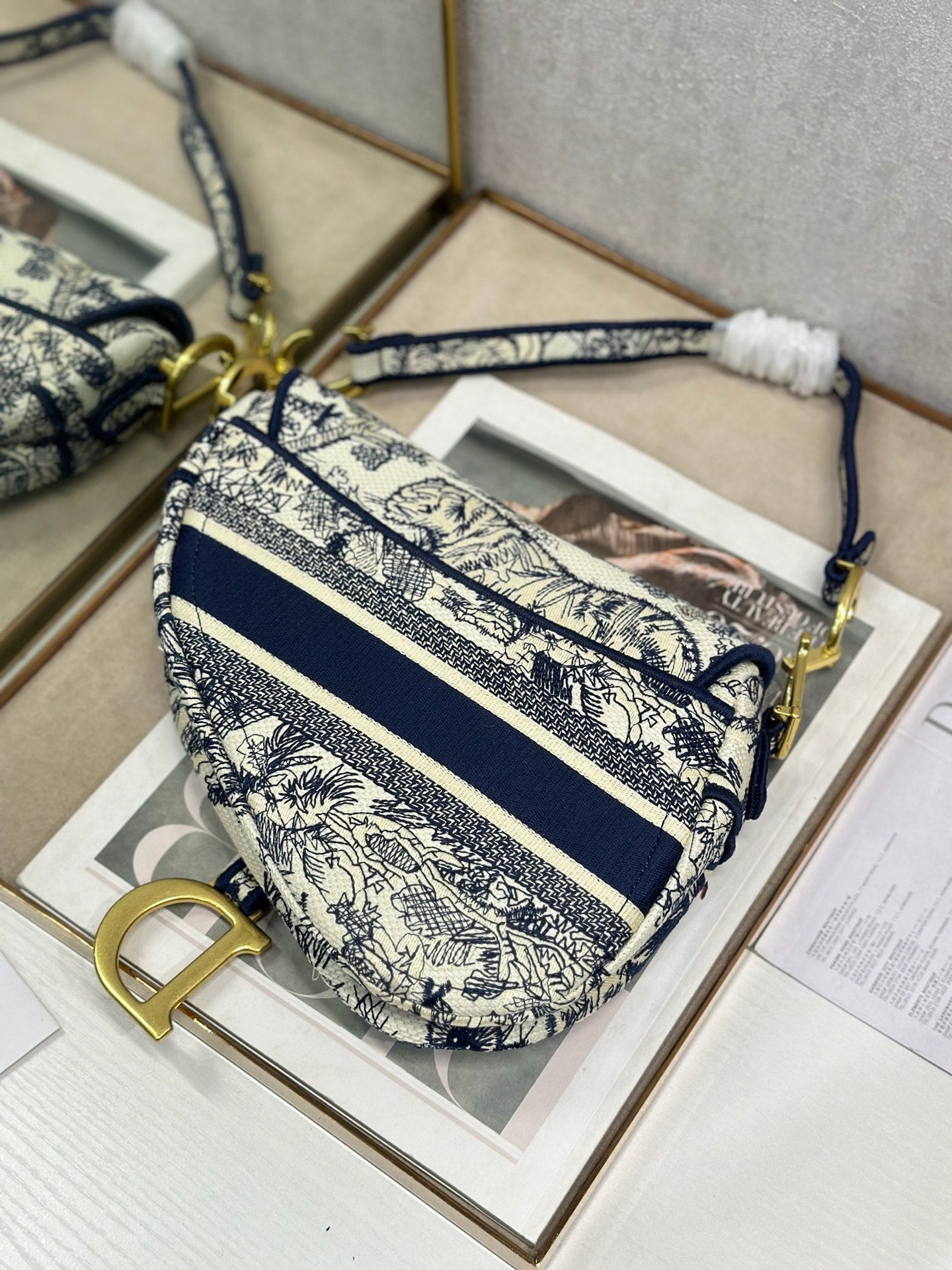 Handbag