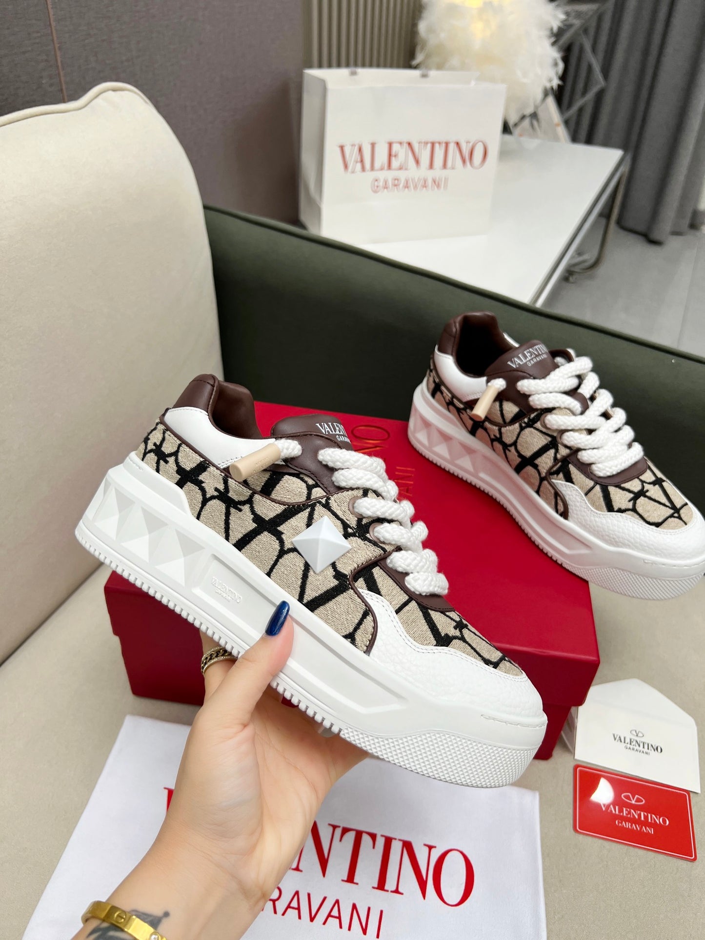 Sneakers