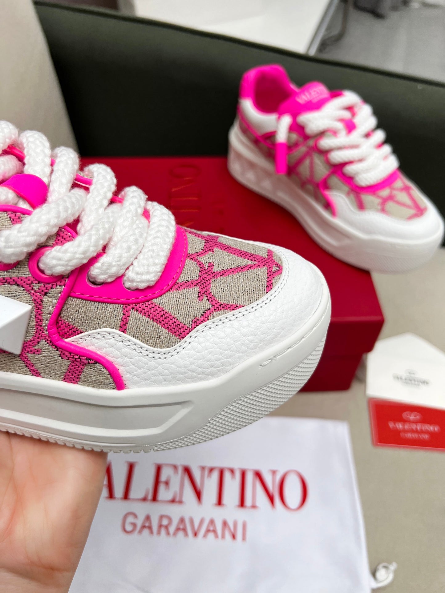 Sneakers