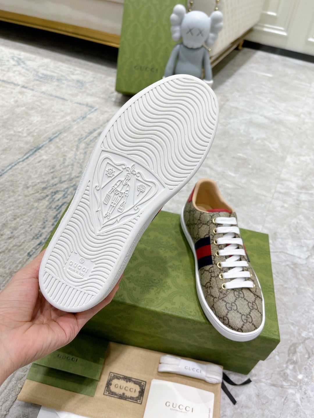 Sneakers