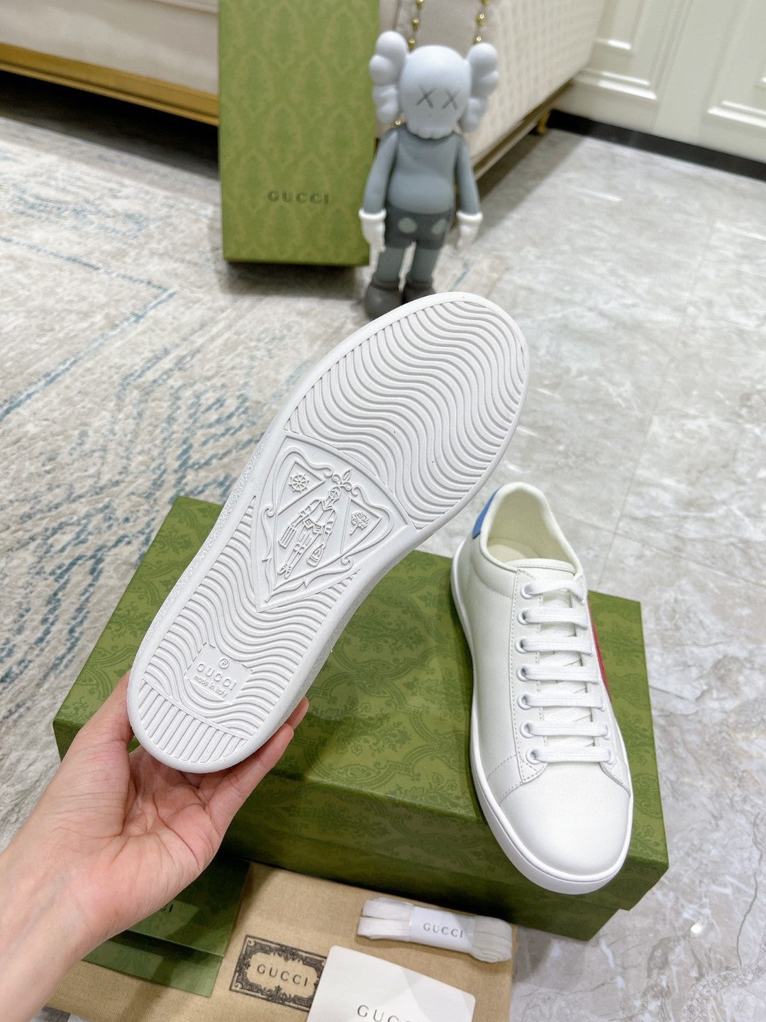 Sneakers