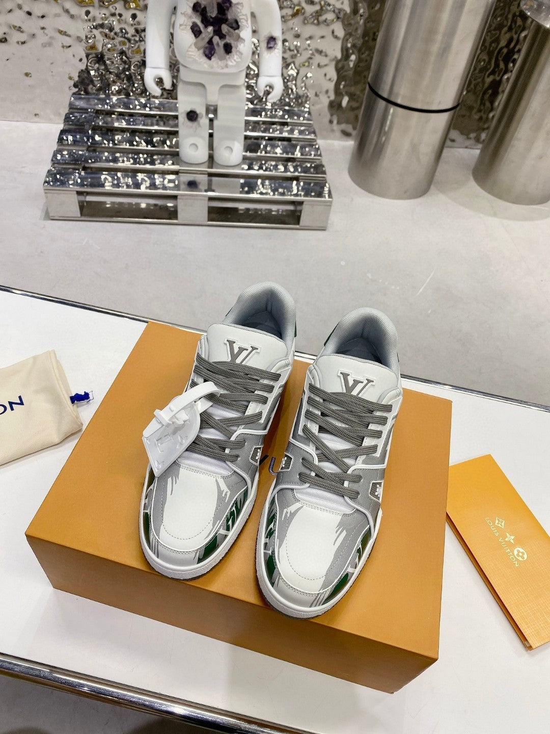 Sneakers