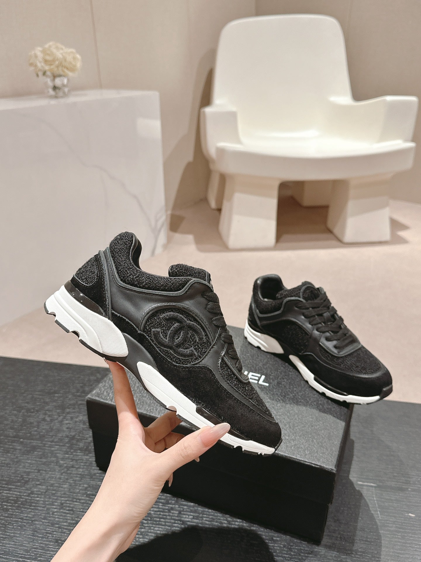 Sneakers