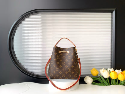 Handbag