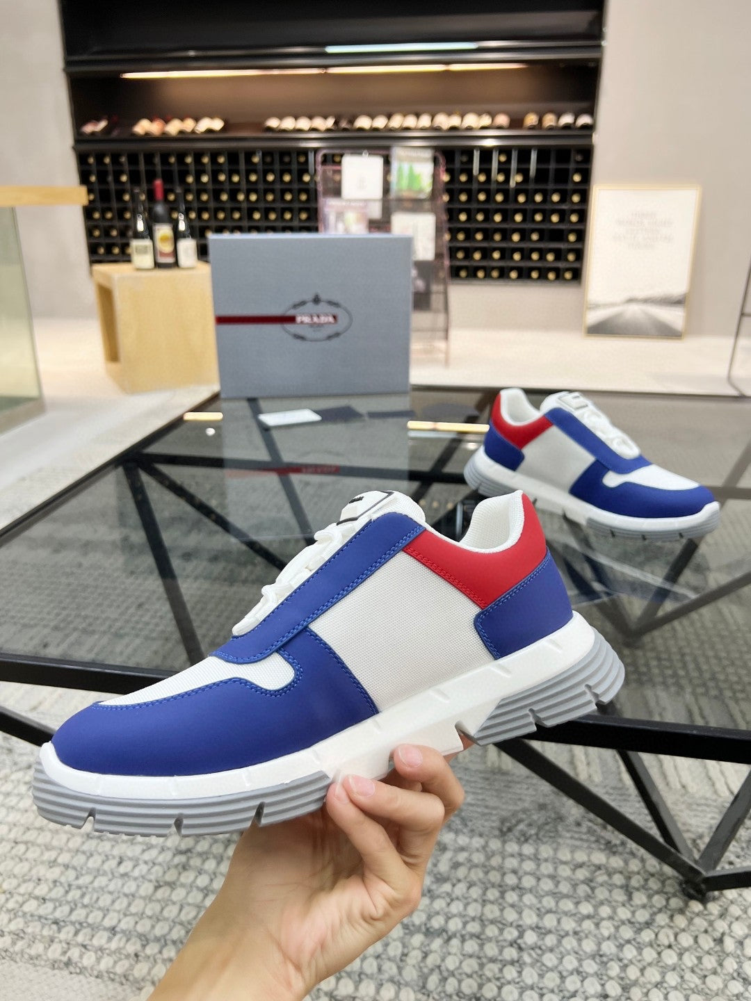 Sneakers