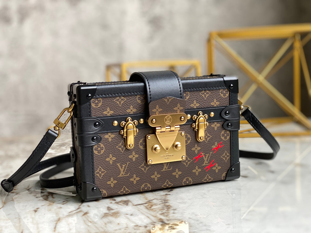 Handbag
