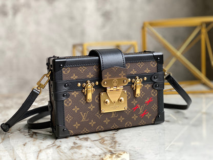 Handbag