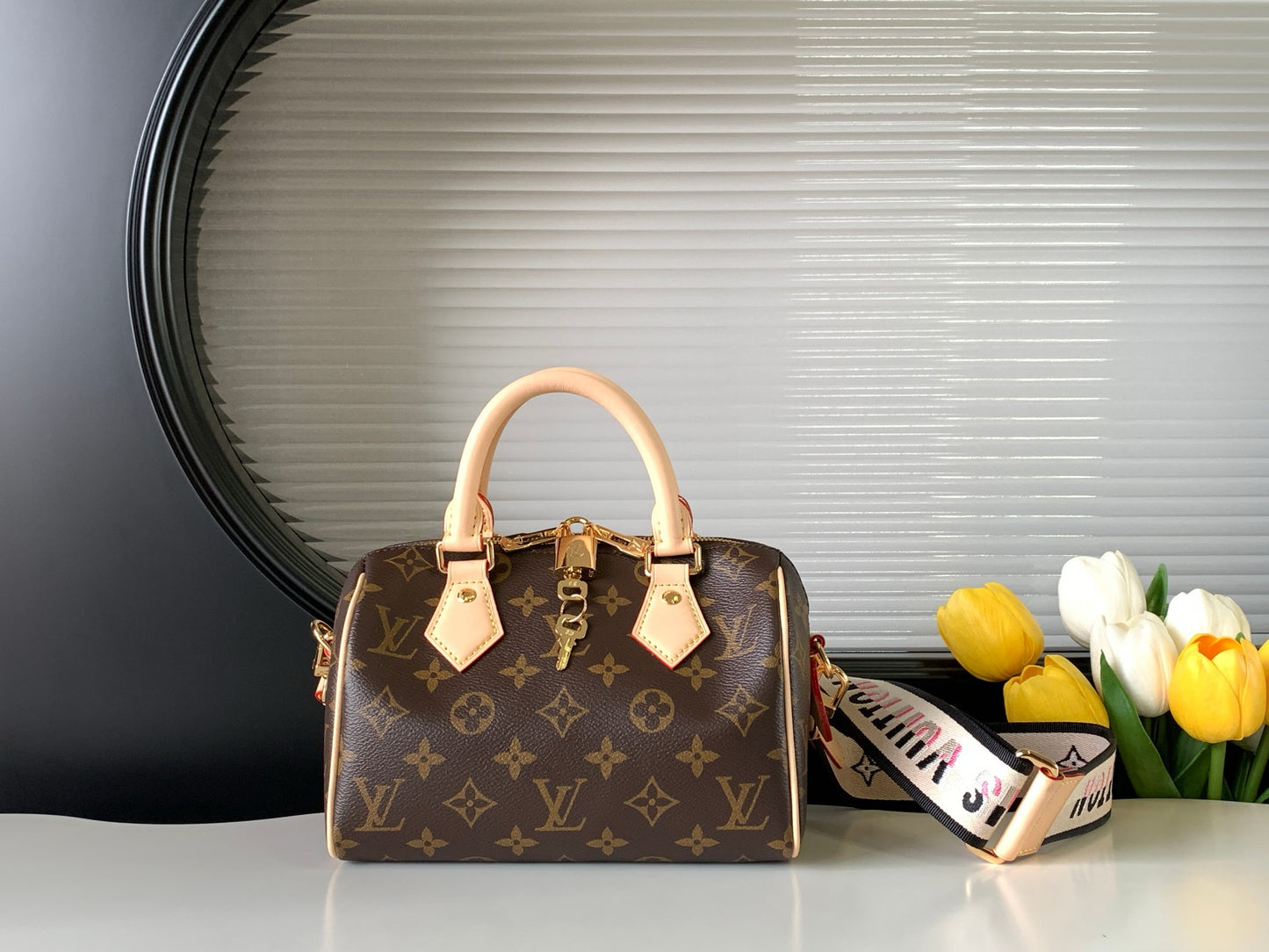 Handbag