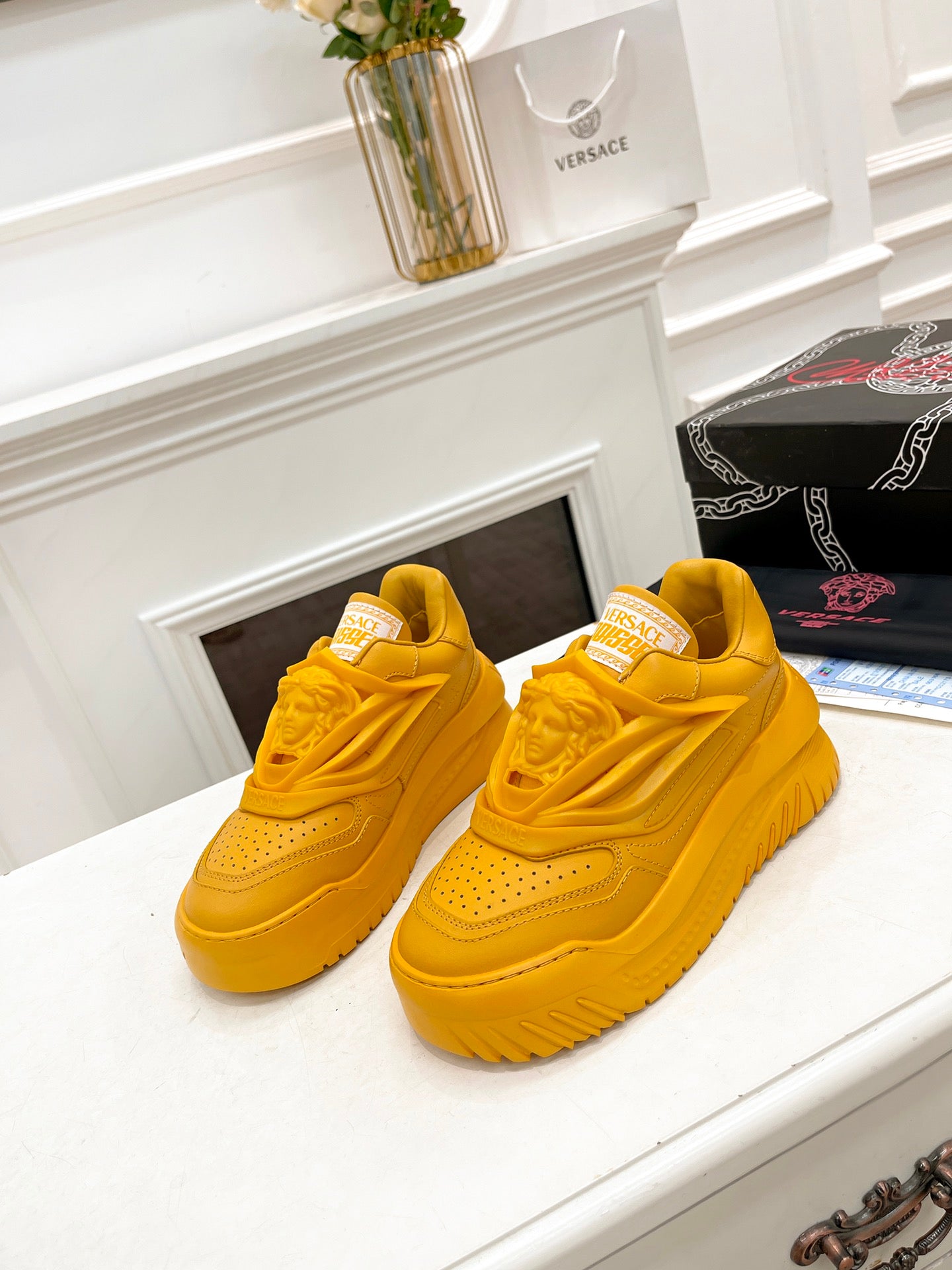 Sneakers