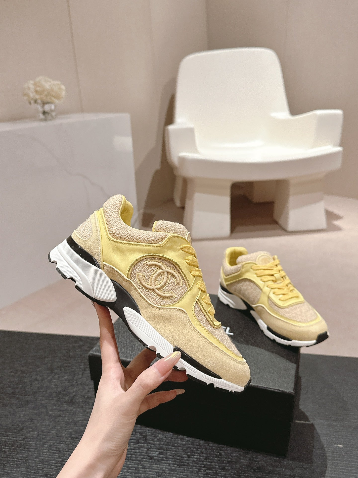 Sneakers
