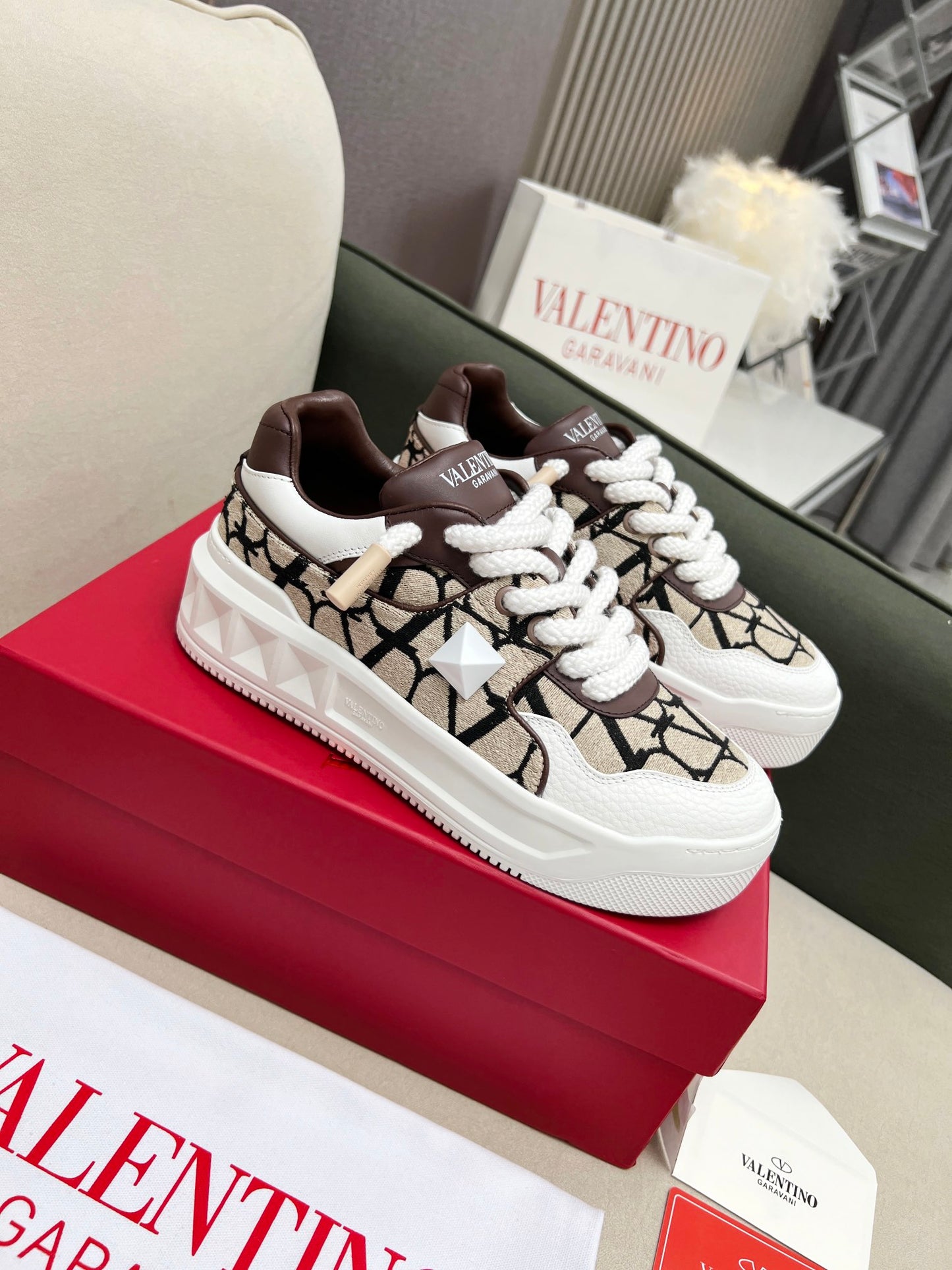 Sneakers