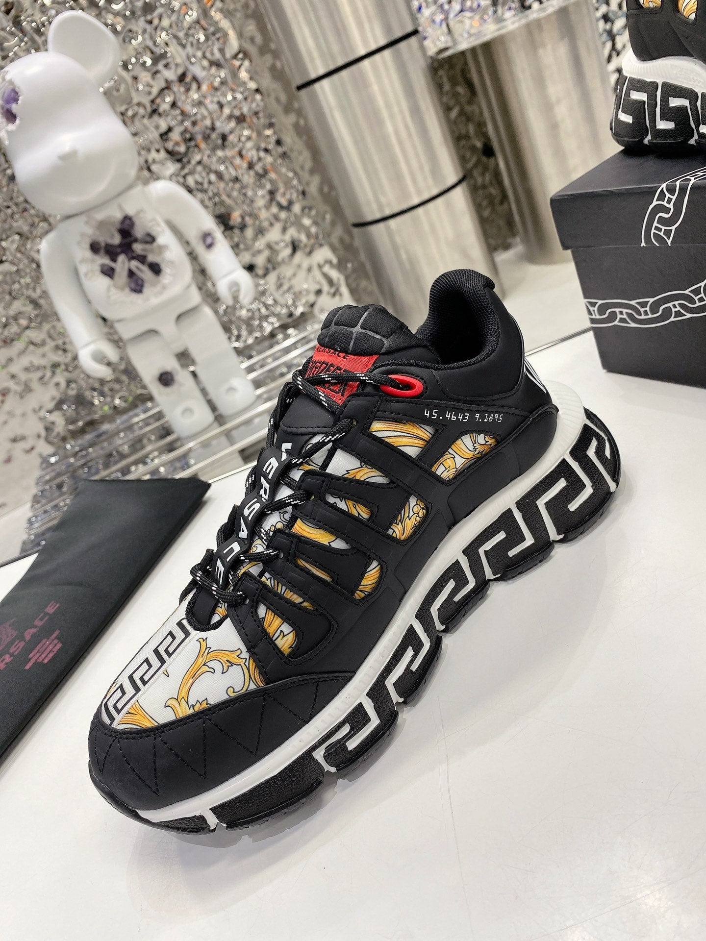 Sneakers