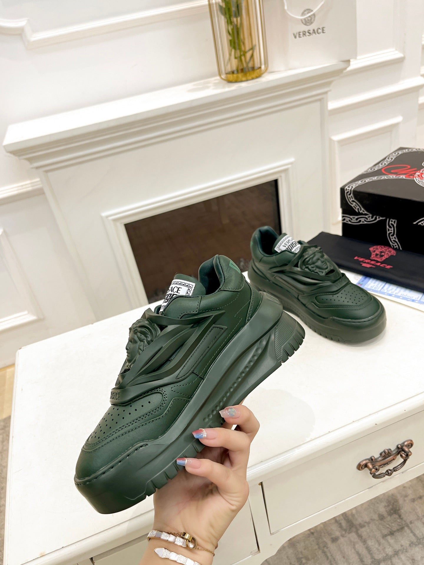Sneakers