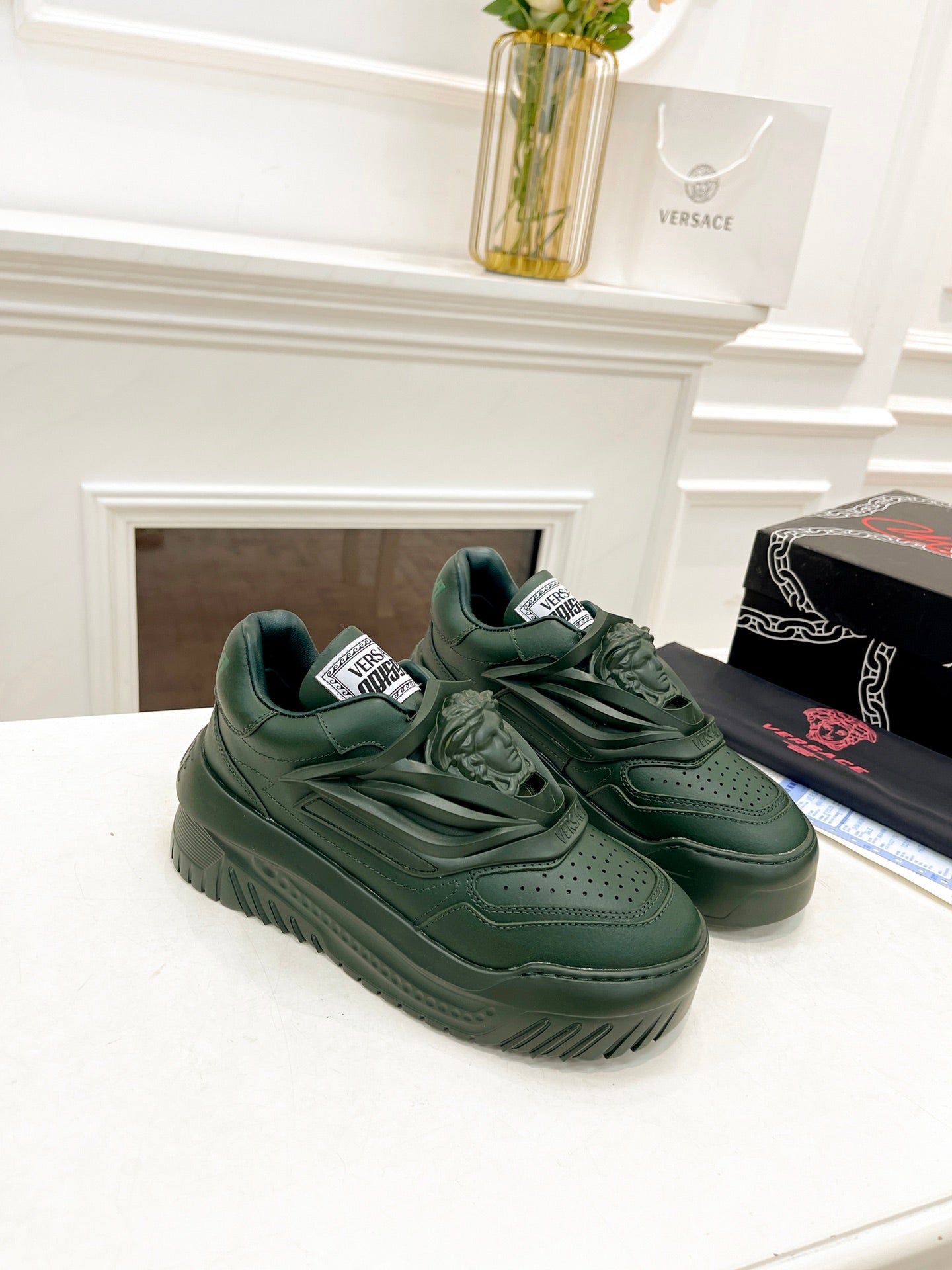 Sneakers