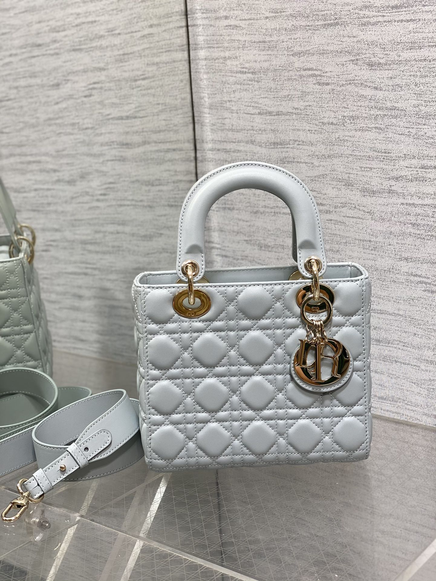 Handbag