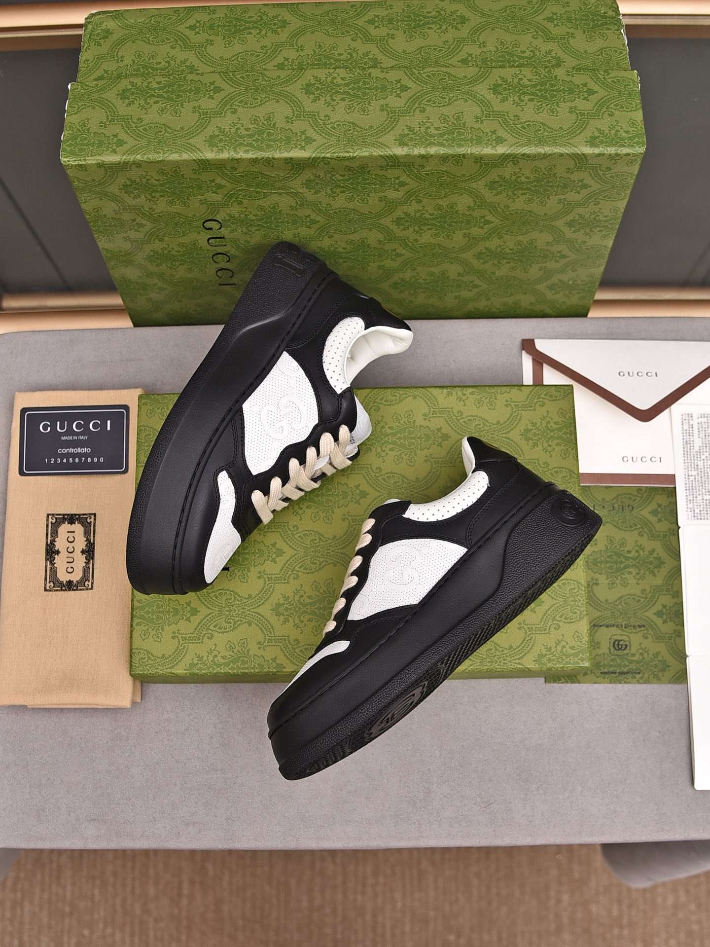 Sneakers