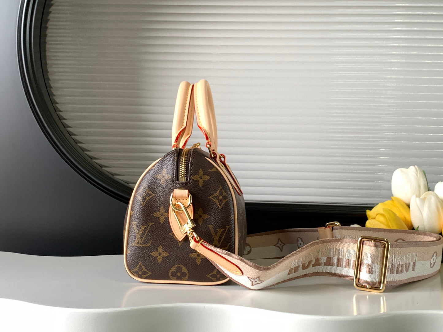 Handbag