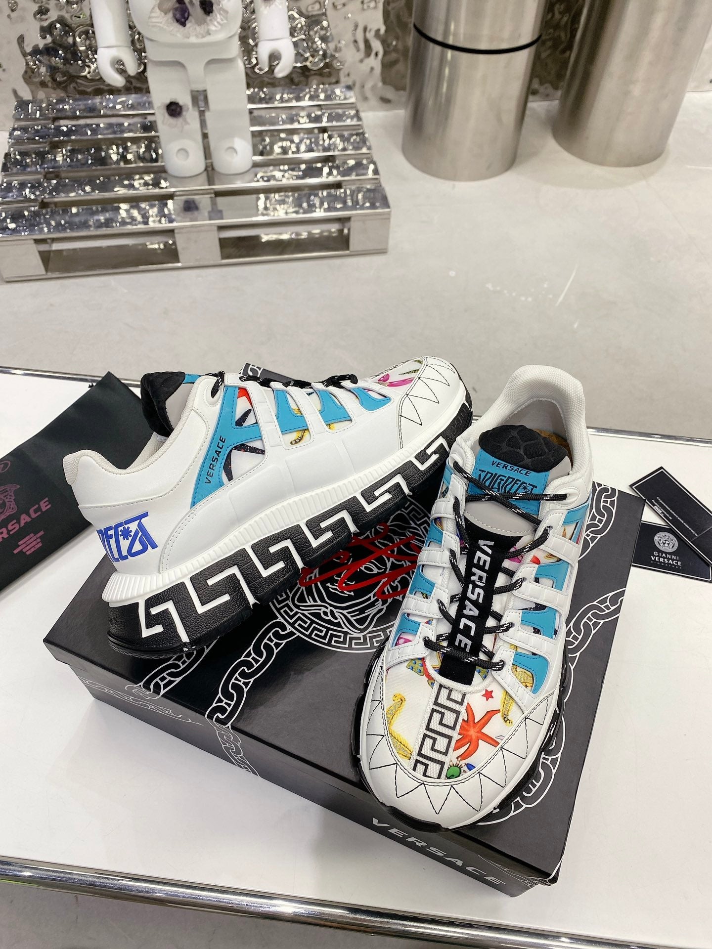 Sneakers