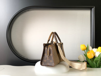 Handbag