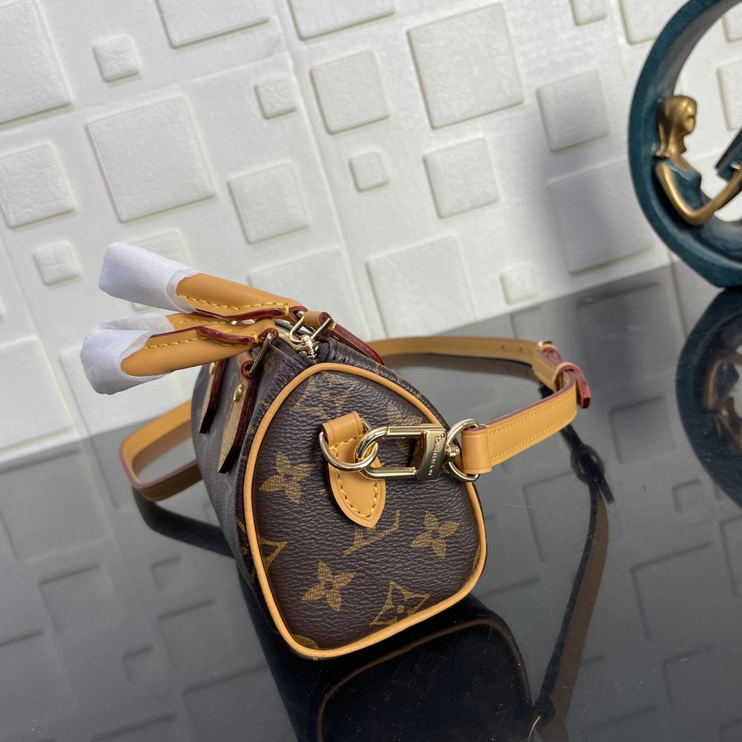 Handbag