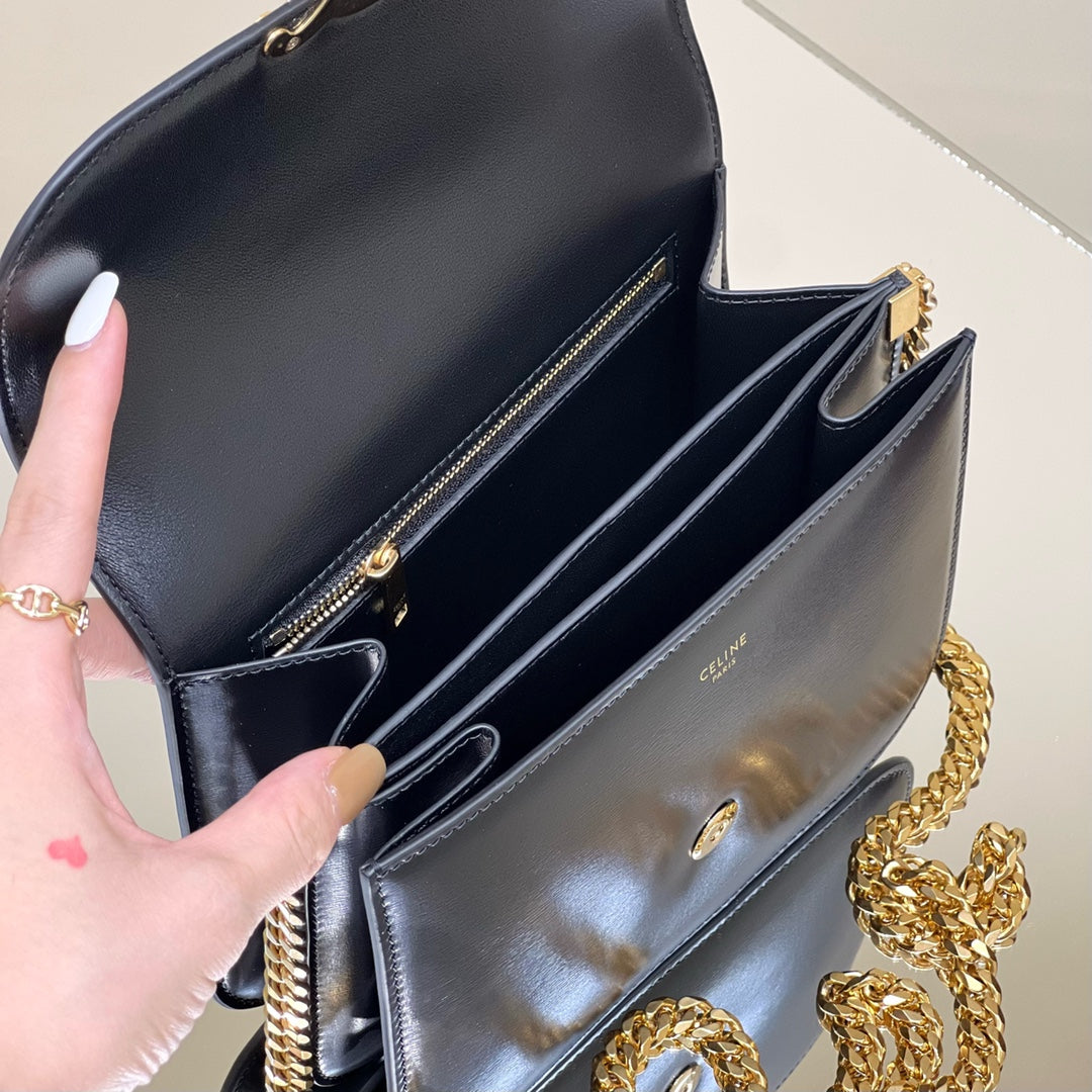Handbag