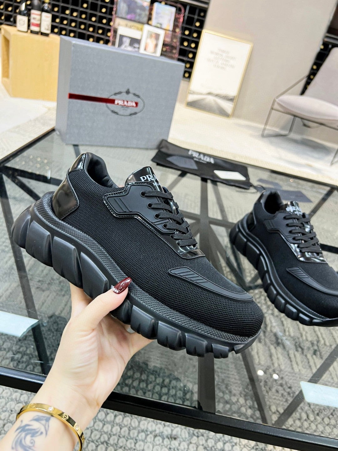 Sneakers