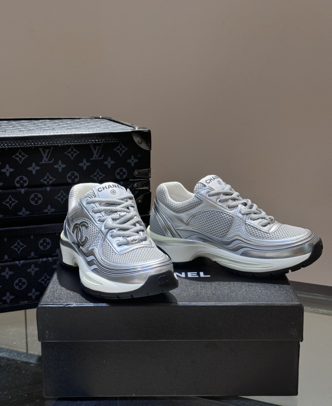 Sneakers
