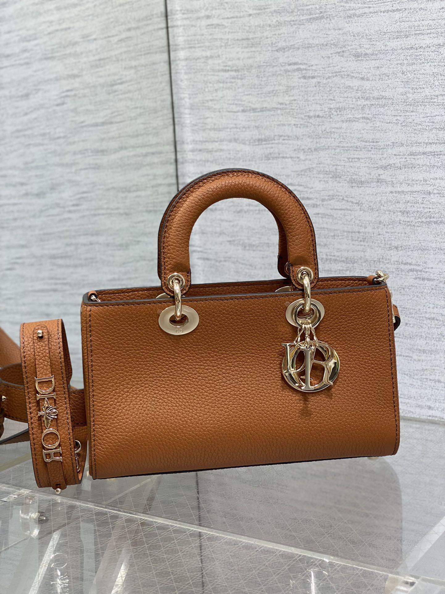 Handbag