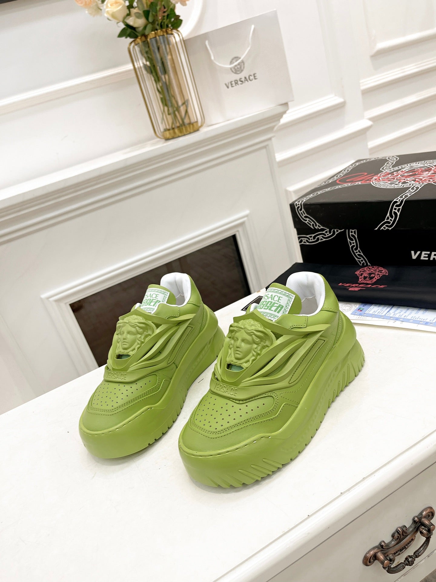 Sneakers