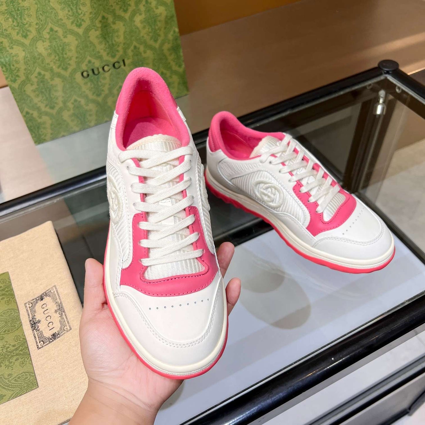 Sneakers