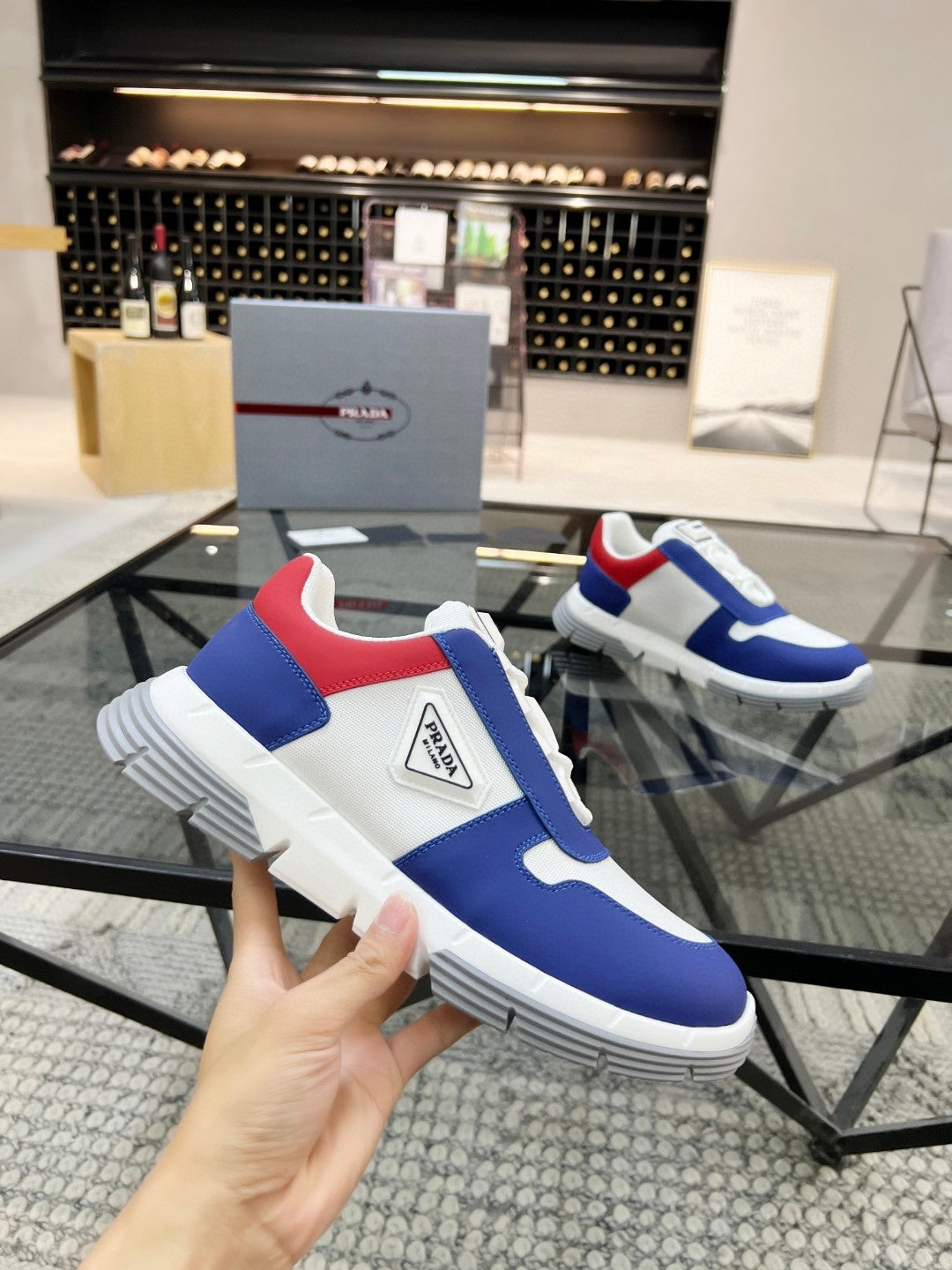 Sneakers