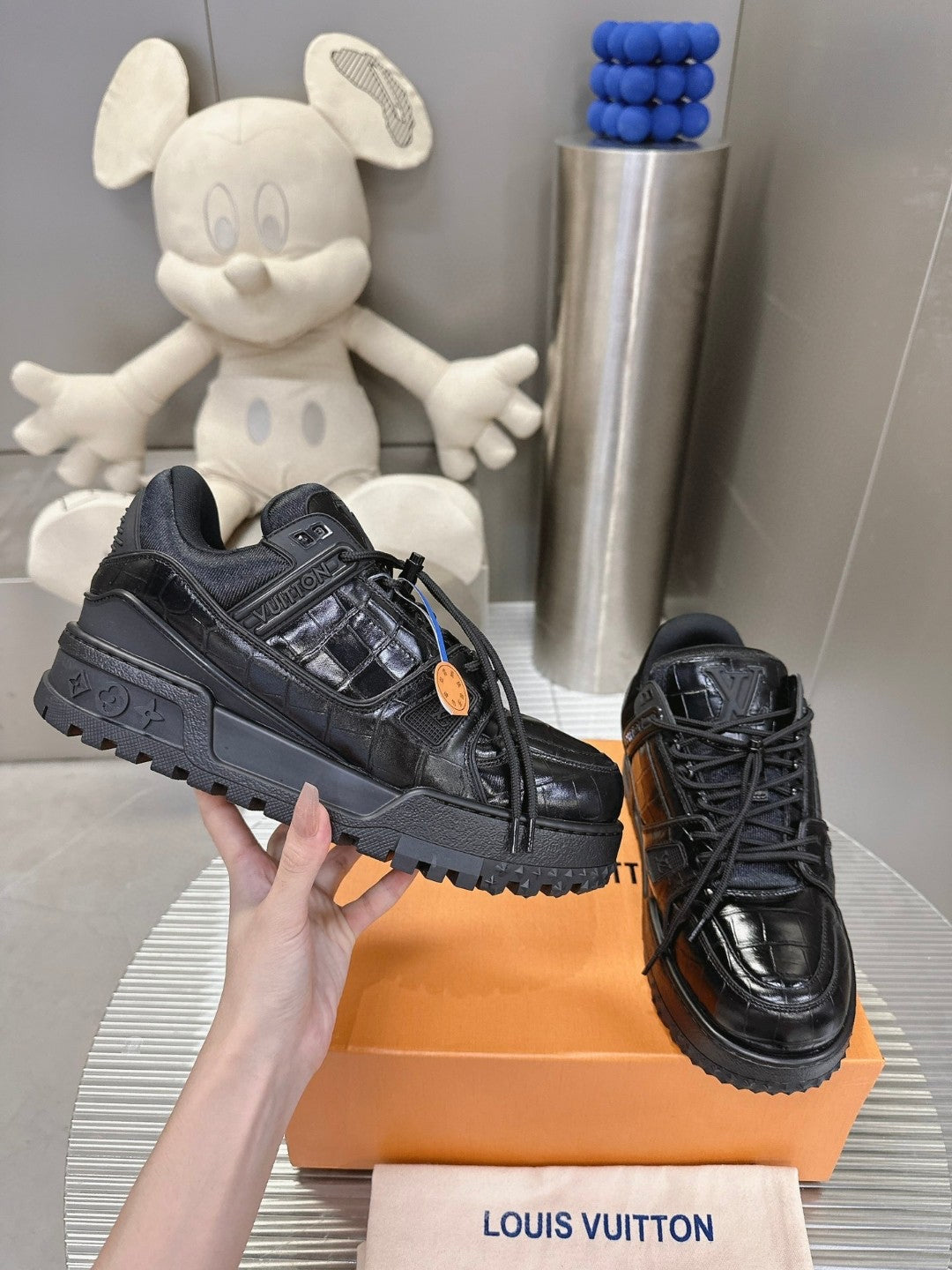 Sneakers