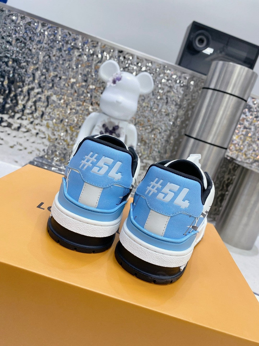 Sneakers