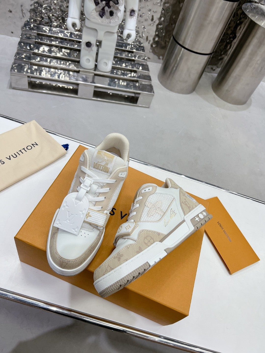 Sneakers