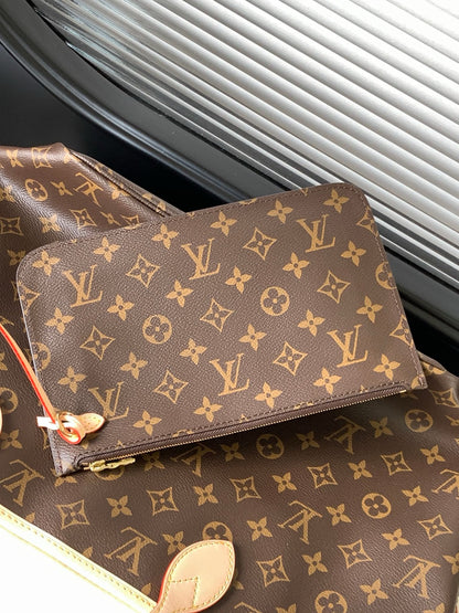 Handbag