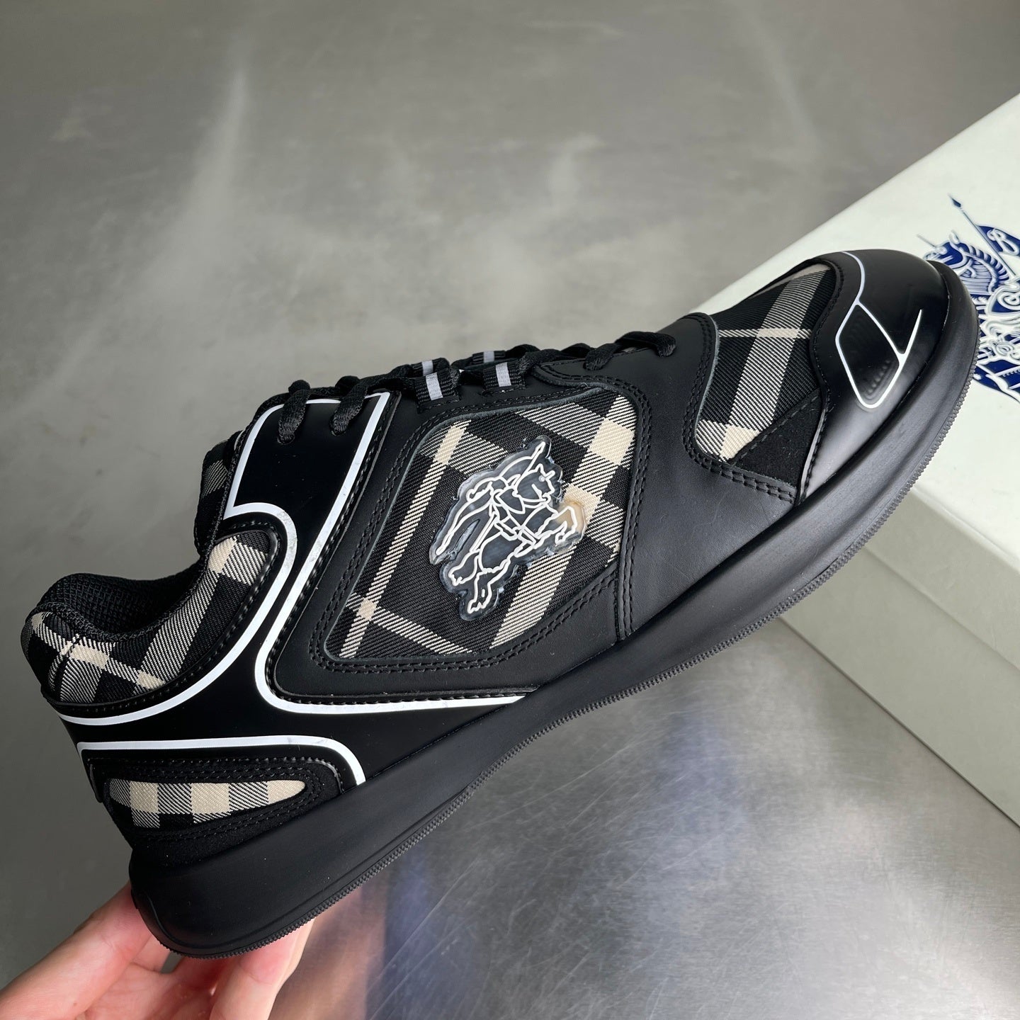 Sneakers