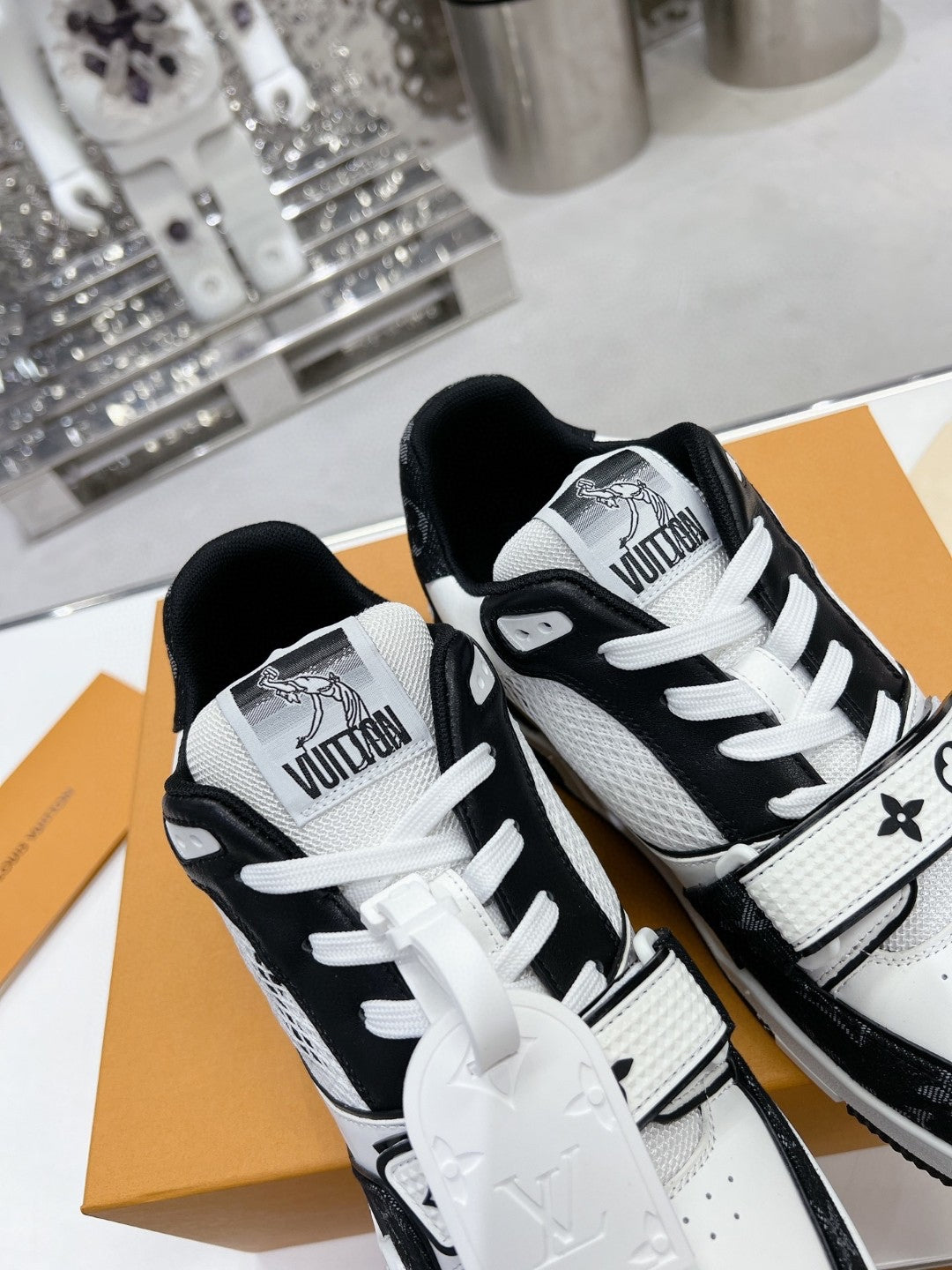 Sneakers