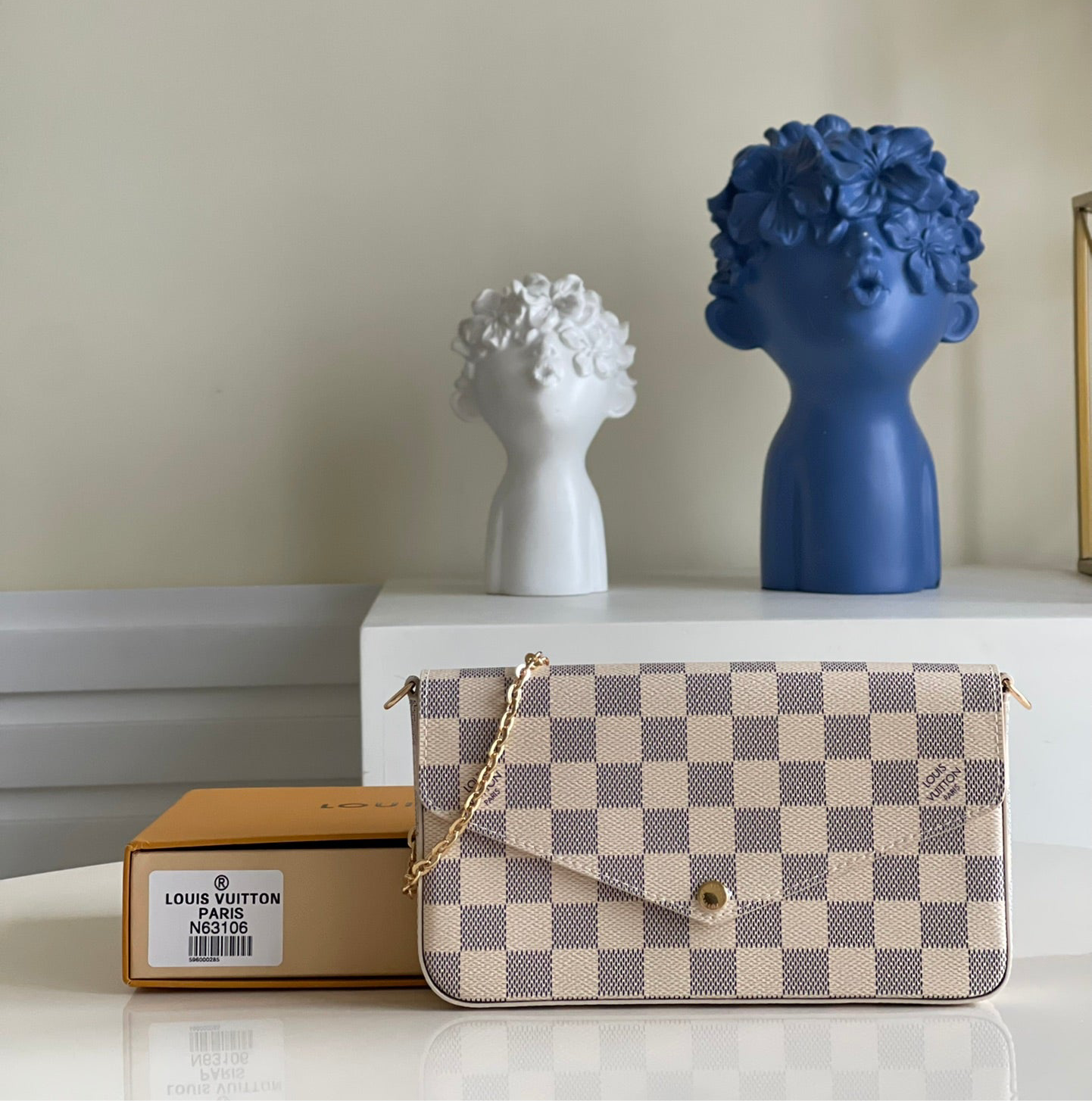 Handbag