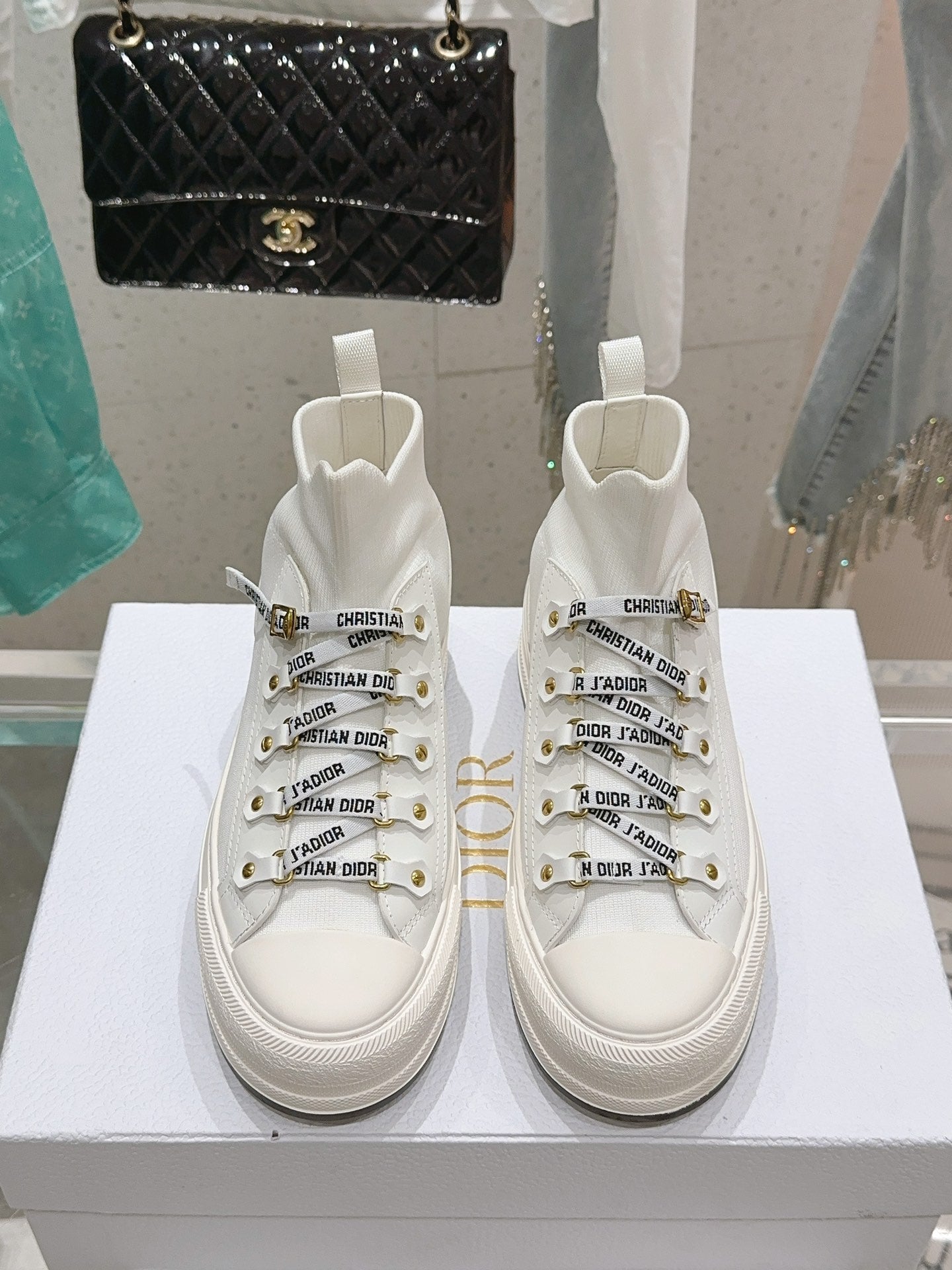 Sneakers