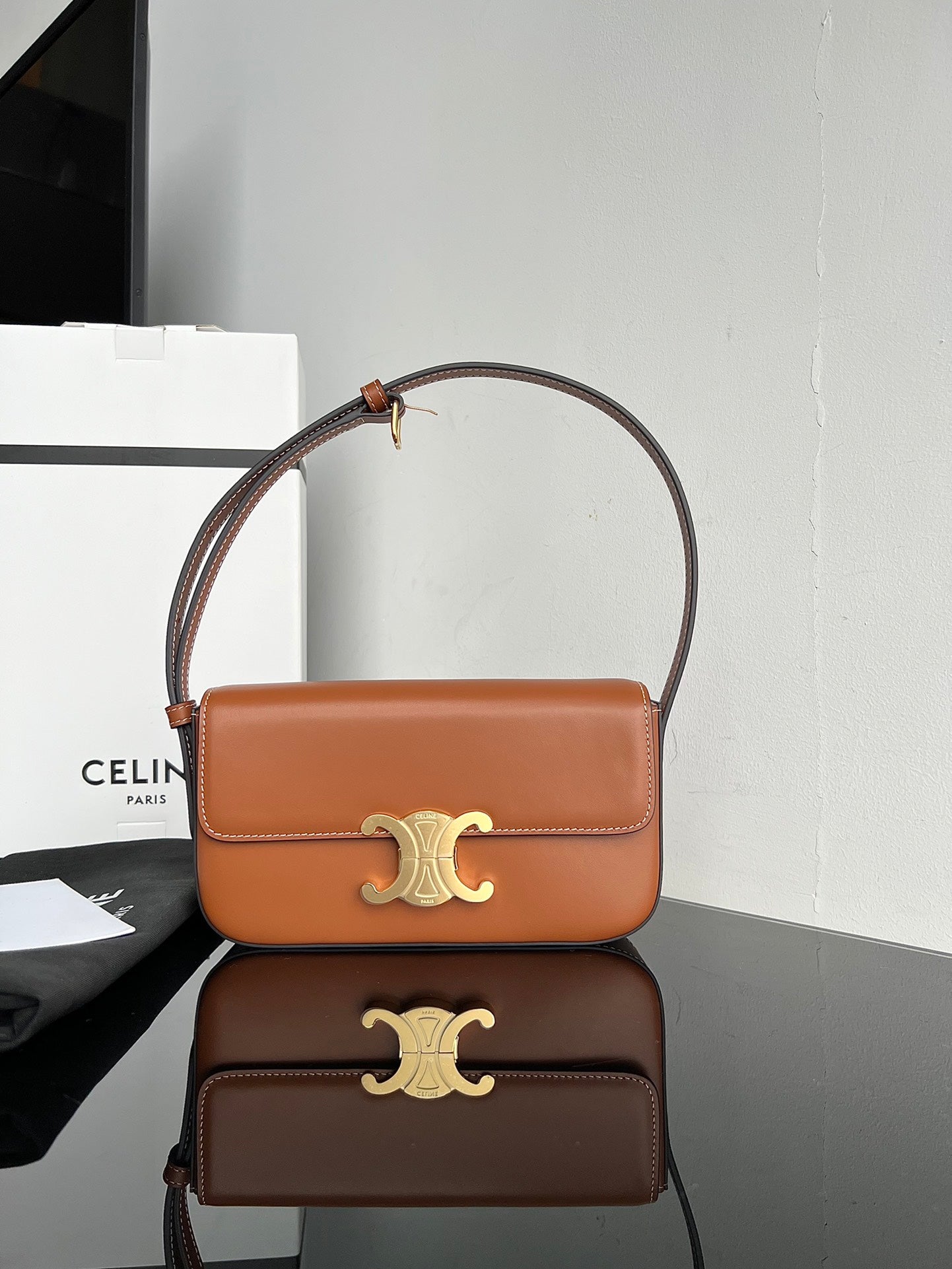 Handbag