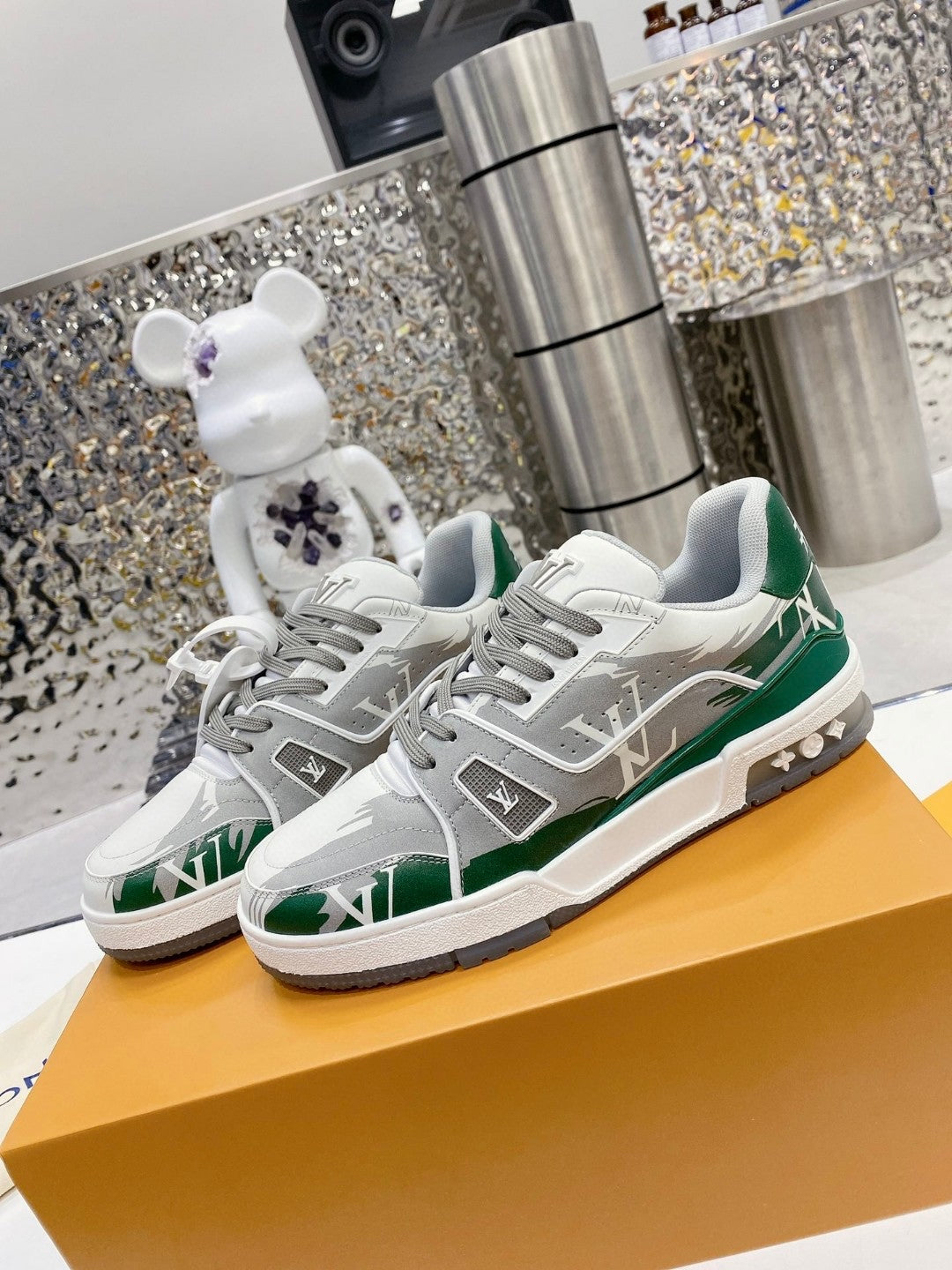 Sneakers