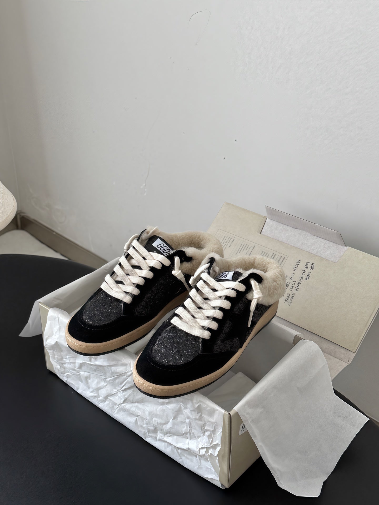 Sneakers