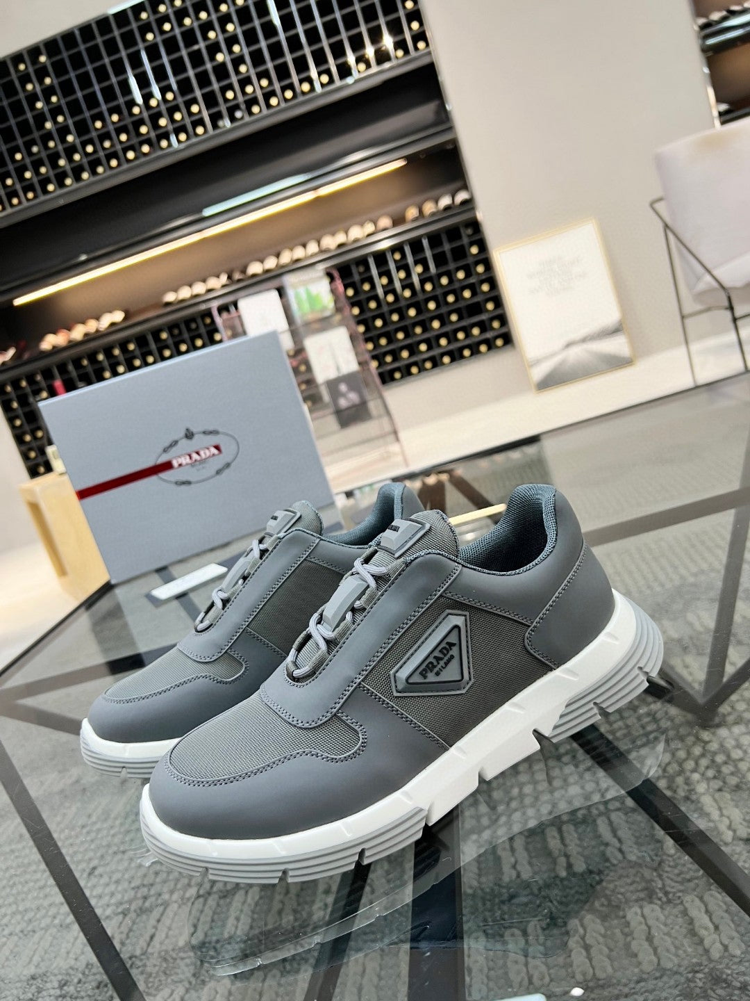 Sneakers