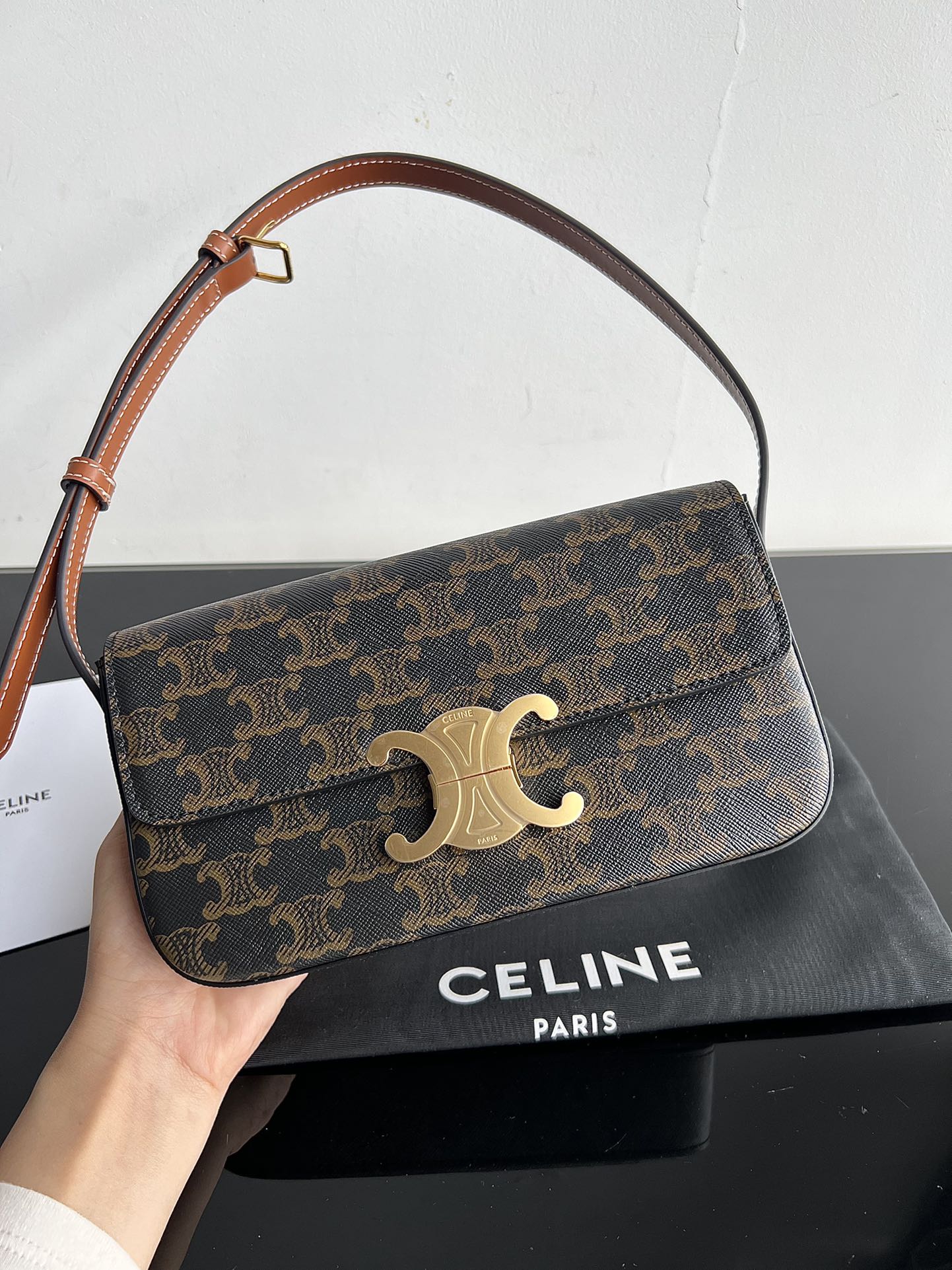 Handbag
