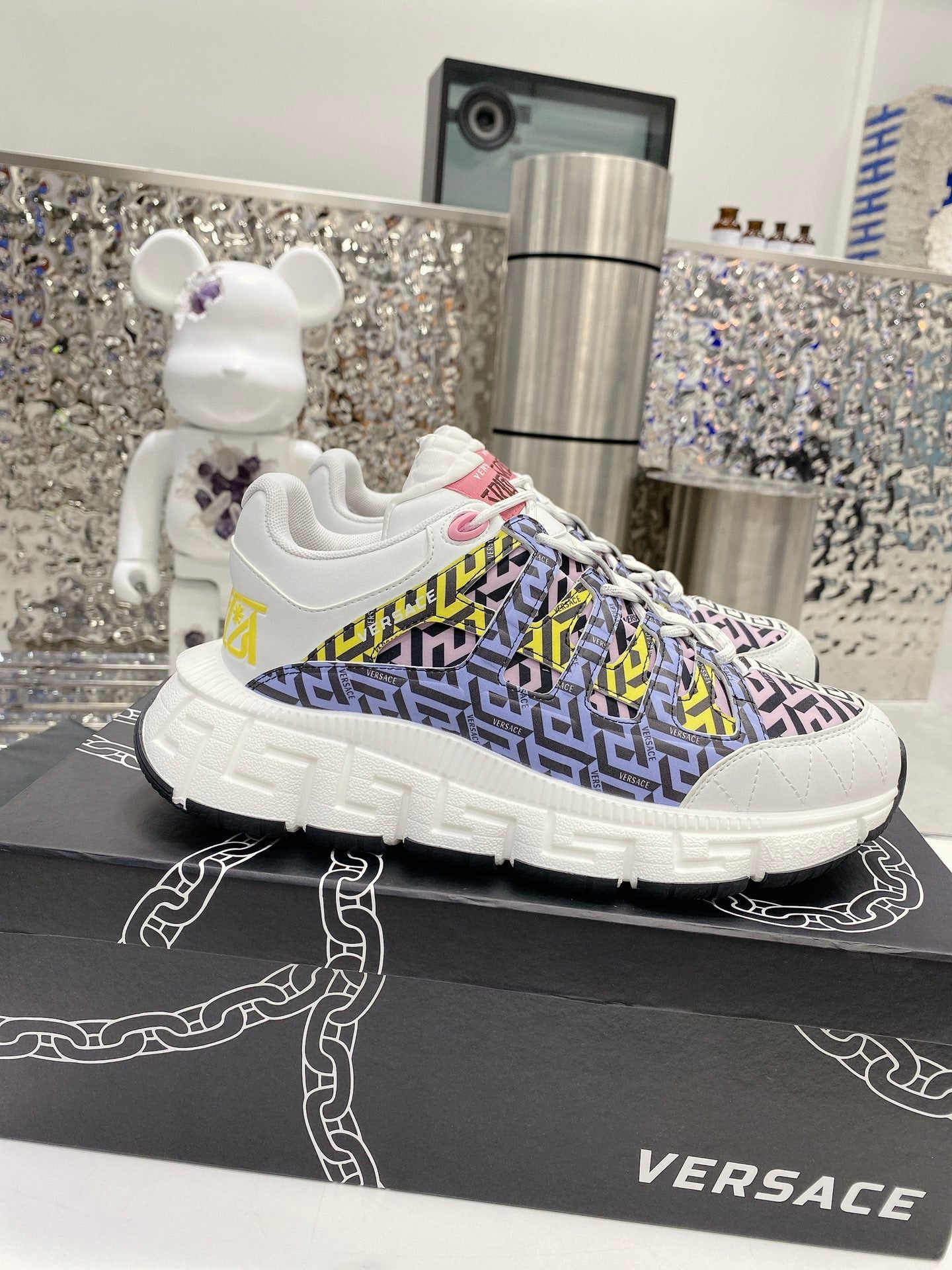 Sneakers