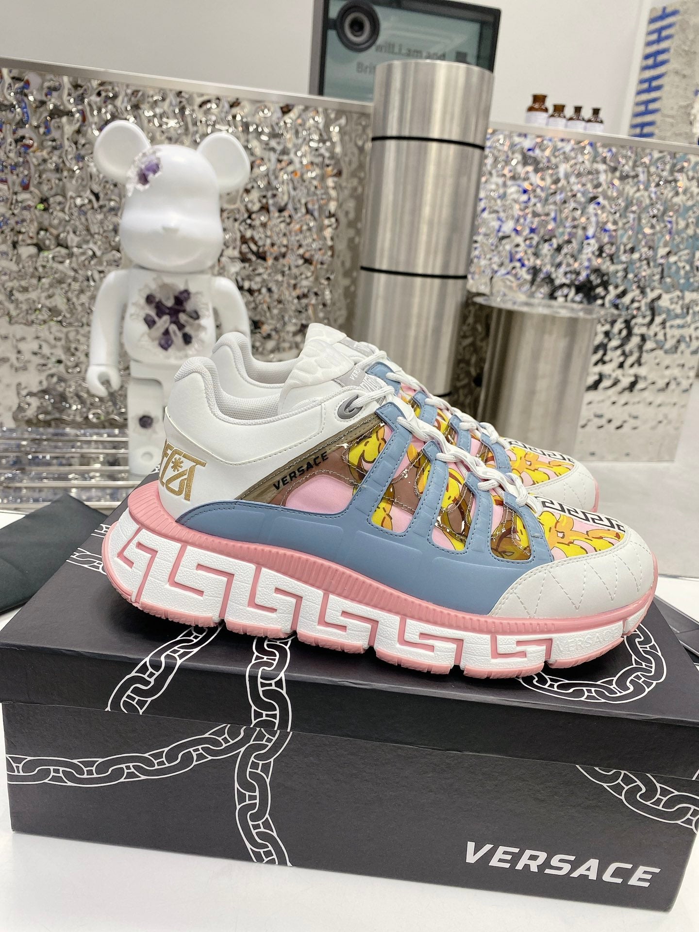 Sneakers