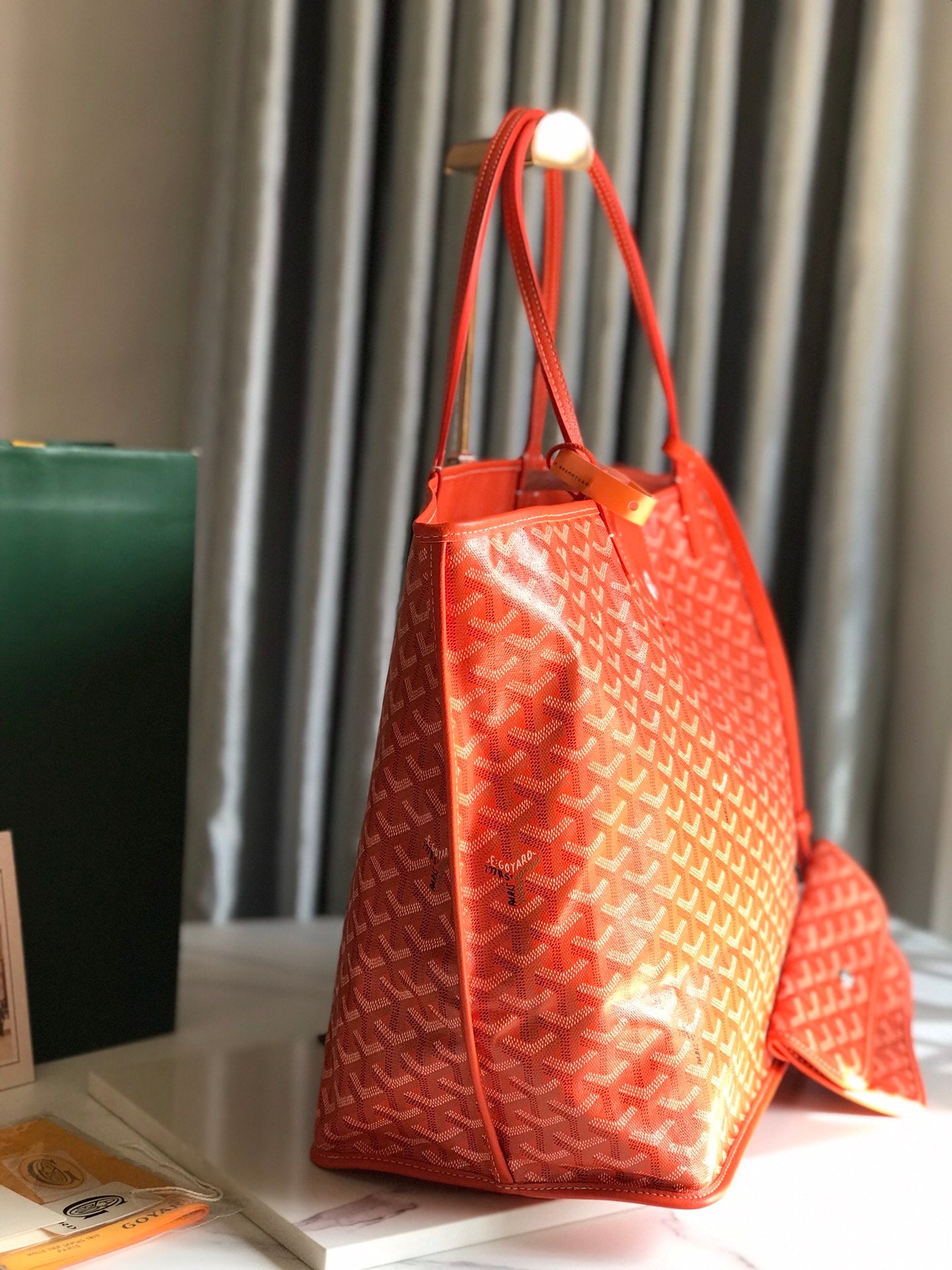 Handbag
