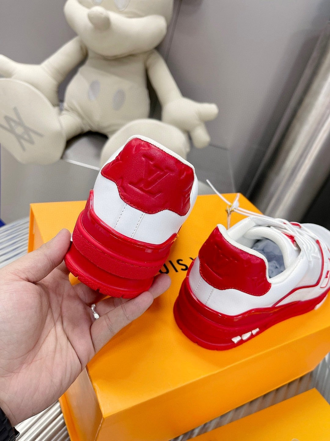 Sneakers